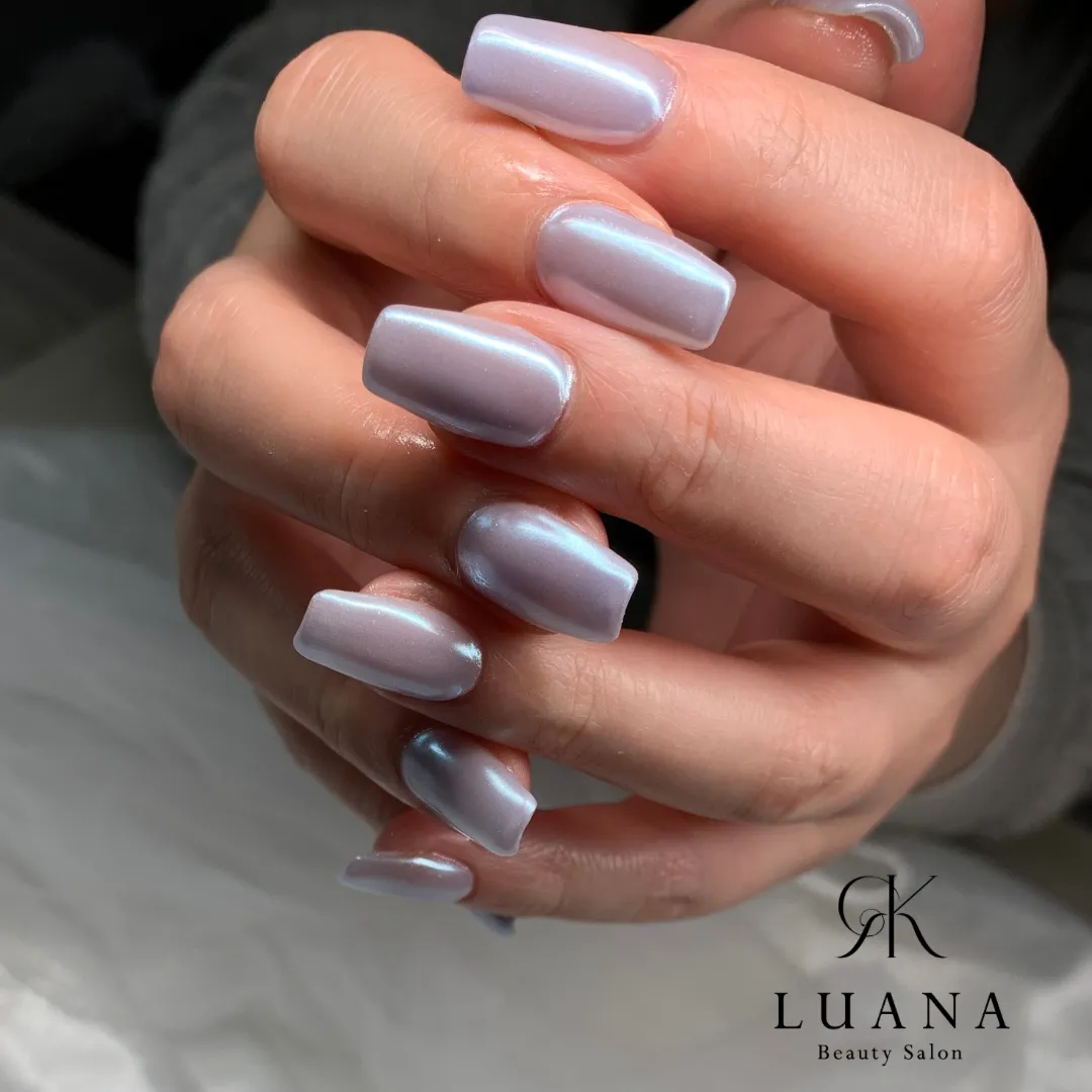 ホワイトミラーネイル